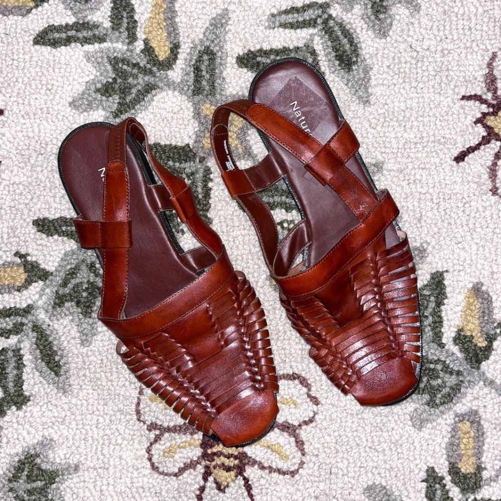 Women's NATURALIZER Brown Leather Woven Leather Ladies Sandals Shoes Size 9